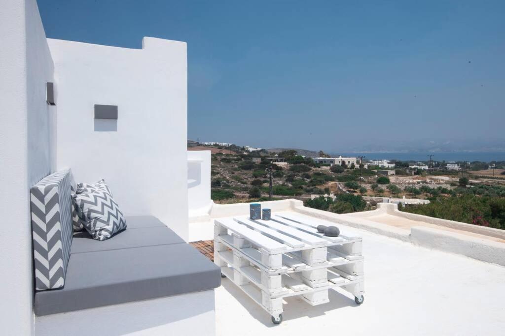 Sunny Studio W.Breathtaking Naxos Views In Isterni Apartment Isterni  Exterior photo