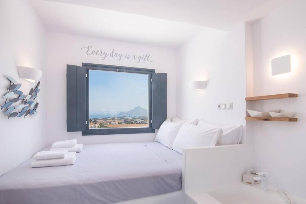 Sunny Studio W.Breathtaking Naxos Views In Isterni Apartment Isterni  Exterior photo