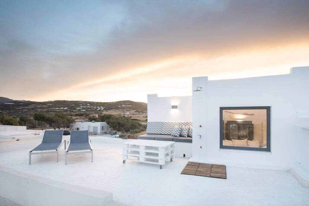 Sunny Studio W.Breathtaking Naxos Views In Isterni Apartment Isterni  Exterior photo